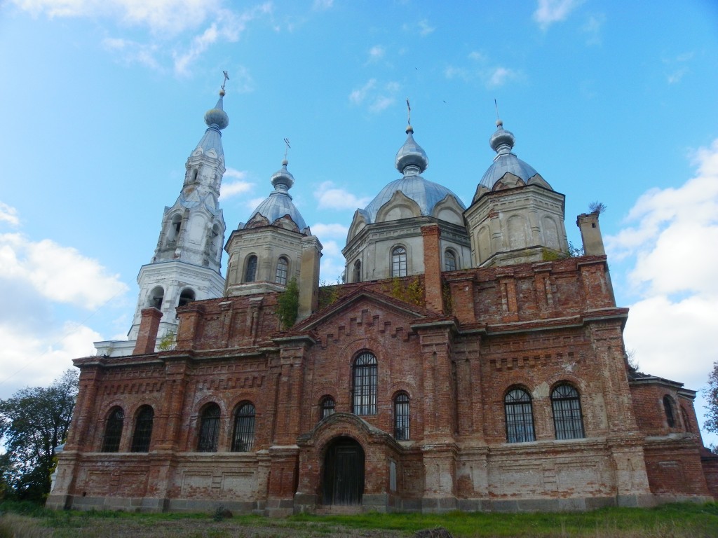Церковь Рождества Христова, Старополье (Сланцевский район, Ленинградская область). фасады