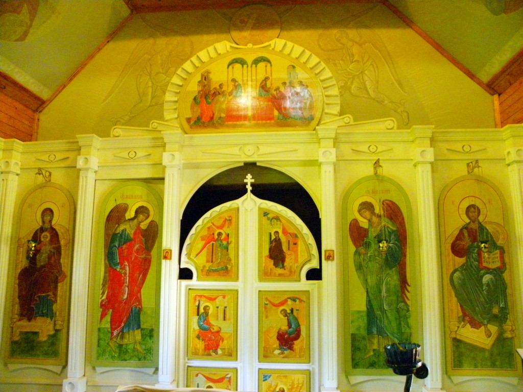 Церковь Василия Великого, Акулова Гора (Лодейнопольский район, Ленинградская область). интерьер и убранство, Иконостас