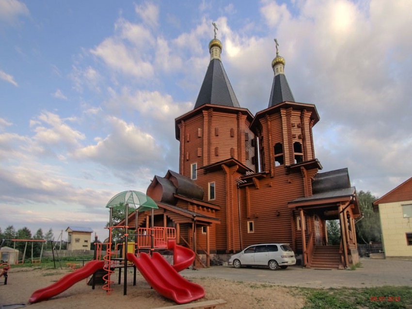 Лотошино. Церковь Серафима Саровского. фасады