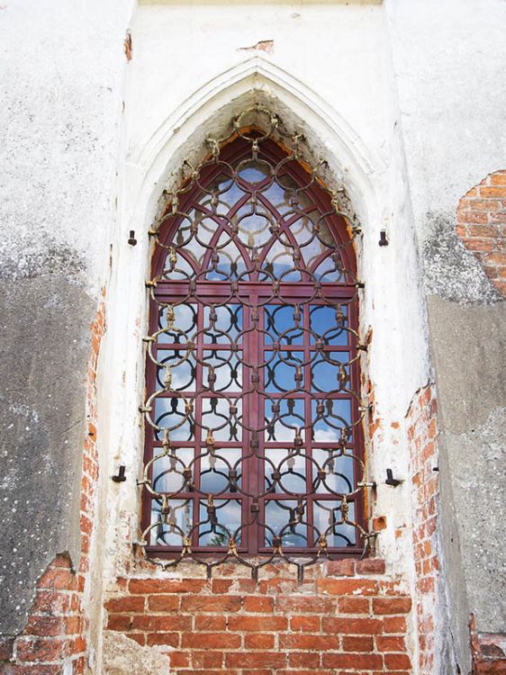 Поджигородово. Церковь Михаила Архангела. архитектурные детали, окно северного фронтона церкви Михаила Архангела