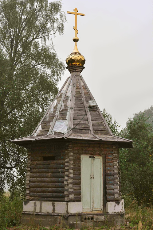 Церковь Николая Чудотворца, Мансурово (Истринский городской округ и ЗАТО Восход, Московская область). дополнительная информация, Часовня за оградой