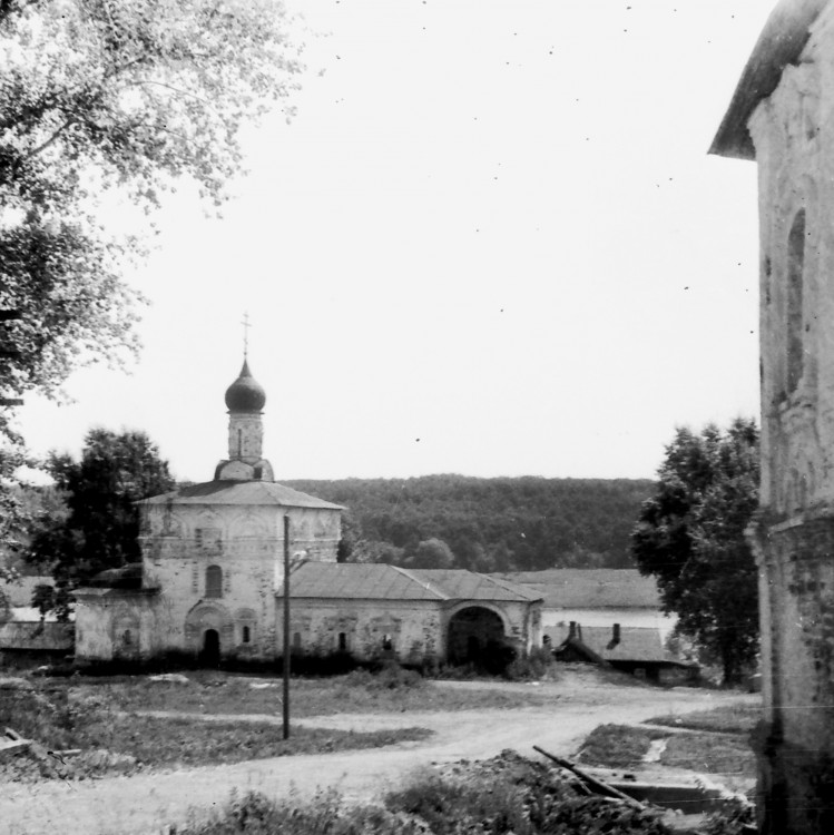 Успенский Косьмин мужской монастырь. Церковь Успения Пресвятой Богородицы, Небылое (Юрьев-Польский район, Владимирская область). дополнительная информация