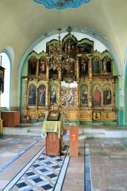 Собор Екатерины Великомученицы, Слободской (Слободской район, Кировская область). интерьер и убранство, Иконостас левого придела  в честь чуда Архистратига Михаила в Хонех. 