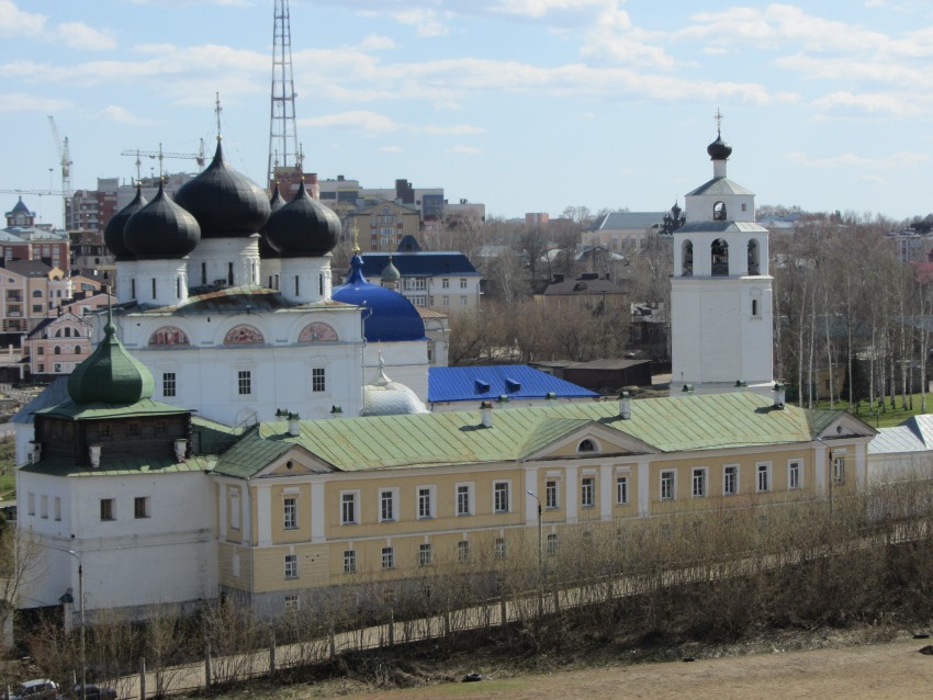Успенский Трифонов монастырь, Вятка (Киров) (Вятка (Киров), город, Кировская область). общий вид в ландшафте