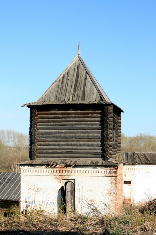 Успенский Трифонов монастырь, Вятка (Киров) (Вятка (Киров), город, Кировская область). архитектурные детали, Башни и стены