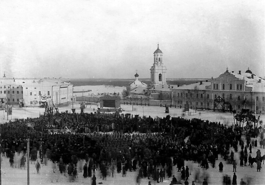 Вятка (Киров). Спасо-Преображенский монастырь. архивная фотография, 1920-е гг., вид с запада, с Соборной площади. Из личного архива.