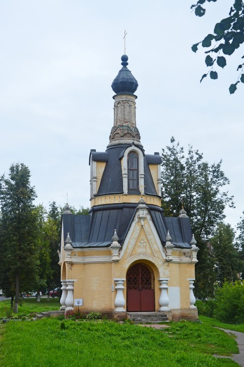 Часовня Михаила Архангела у Раздерихинского оврага (новая), Вятка (Киров) (Вятка (Киров), город, Кировская область). художественные фотографии