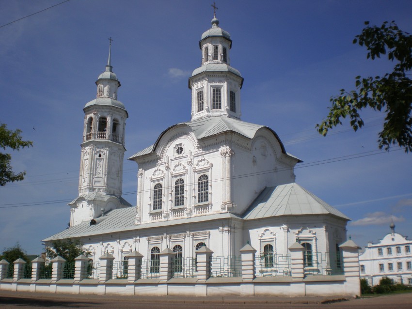 Вятка (Киров). Троицкий Александро-Невский монастырь. общий вид в ландшафте