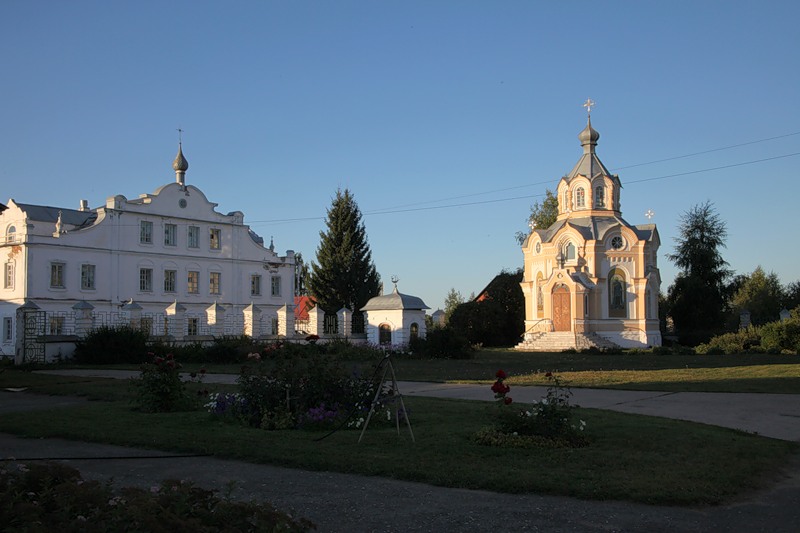 Вятка (Киров). Троицкий Александро-Невский монастырь. общий вид в ландшафте