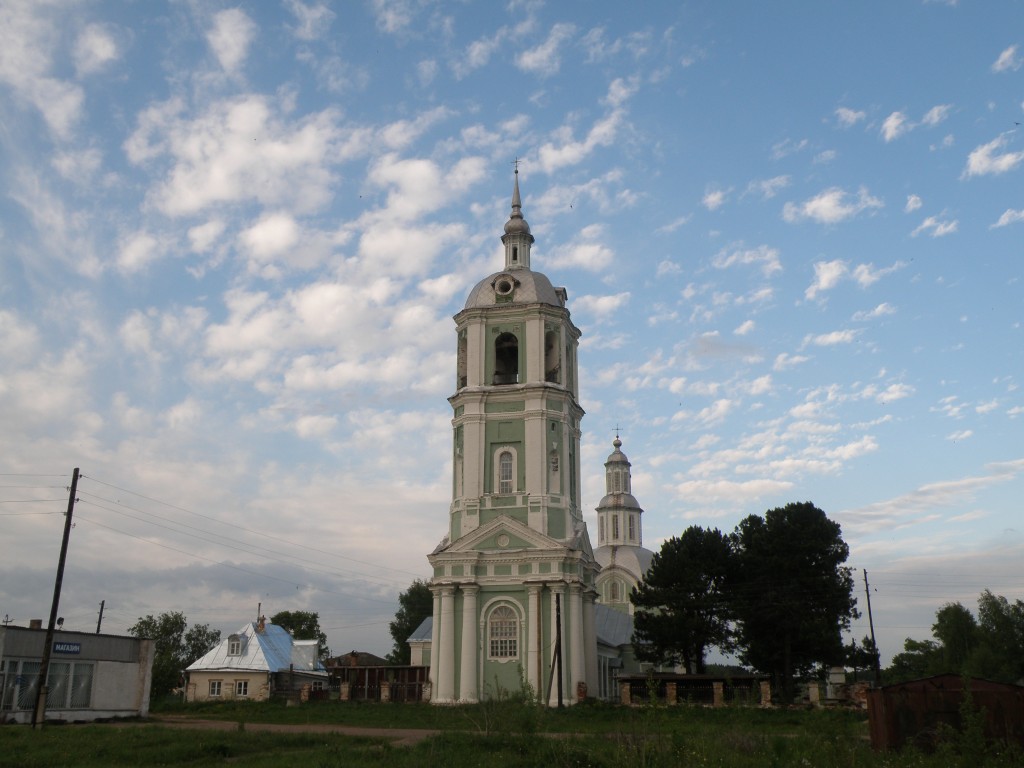 Волково. Церковь Троицы Живоначальной. фасады