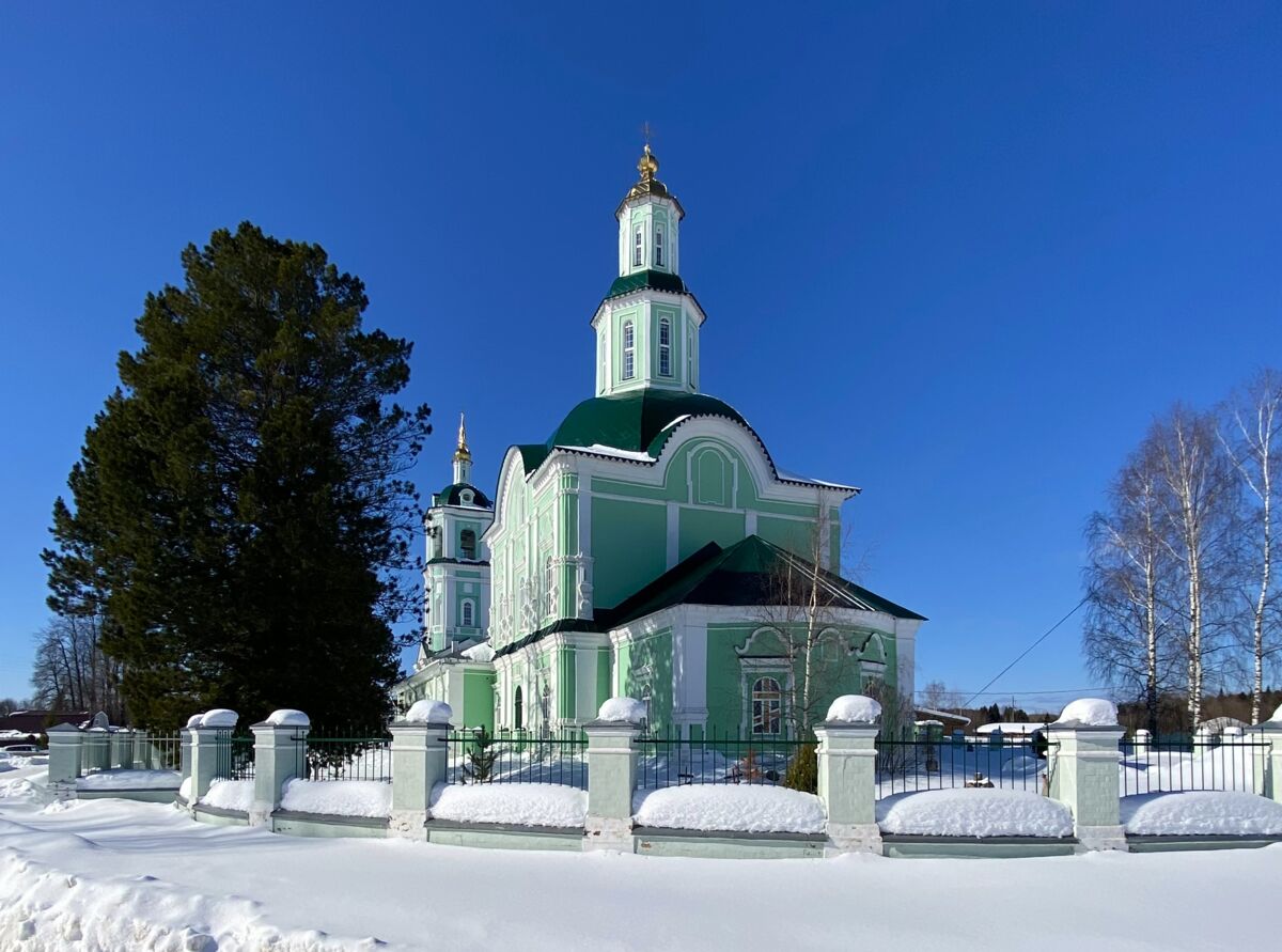 Церковь Троицы Живоначальной, Волково (Слободской район, Кировская область). фасады, Вид с юго-востока