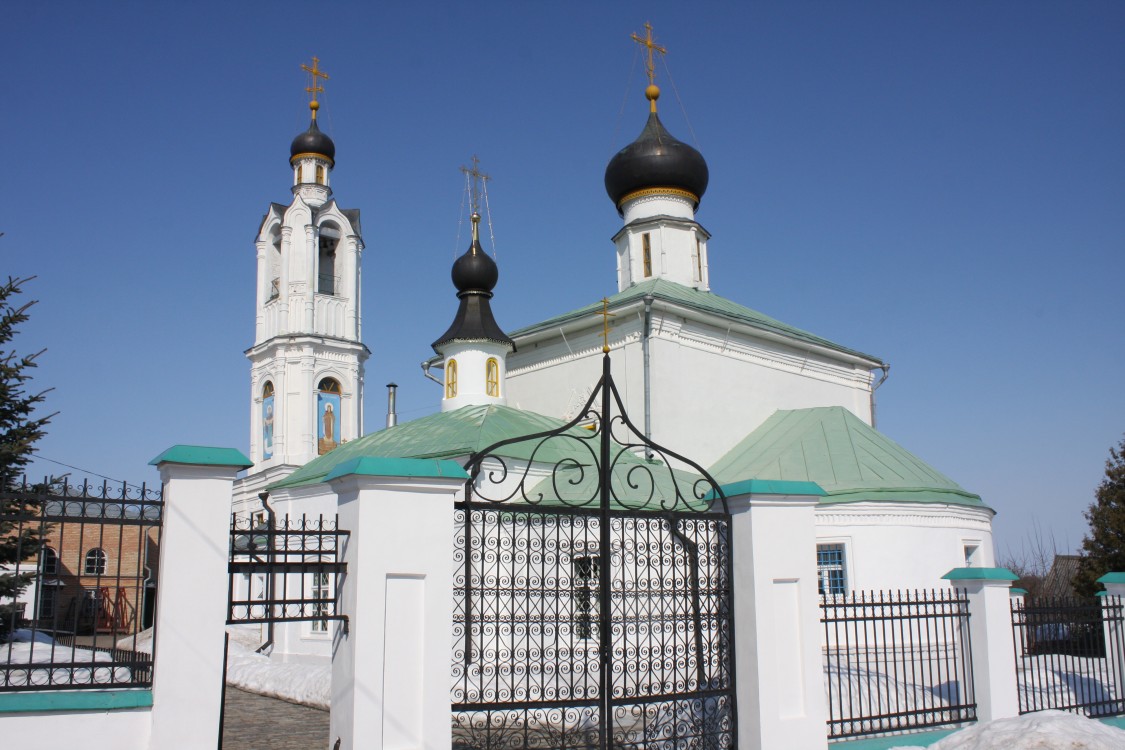 Волоколамск. Церковь Покрова Пресвятой Богородицы. фасады