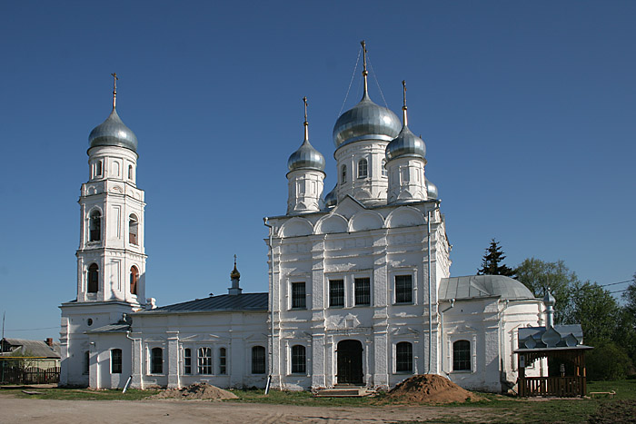 Церковь Троицы Живоначальной, Троицкая Слобода (Переславский район и г. Переславль-Залесский, Ярославская область). фасады