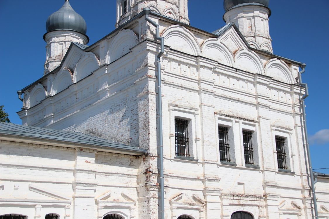 Церковь Троицы Живоначальной, Троицкая Слобода (Переславский район и г. Переславль-Залесский, Ярославская область). архитектурные детали
