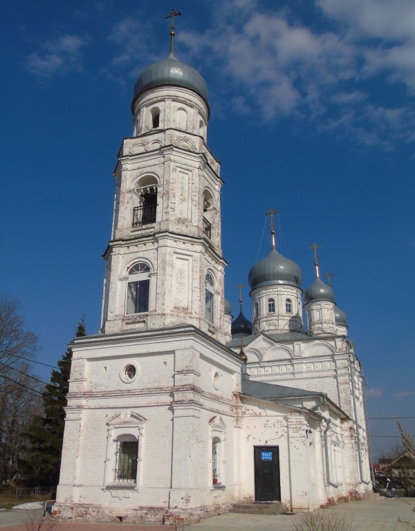 Переславль-Залесский. Церковь Троицы Живоначальной. фасады