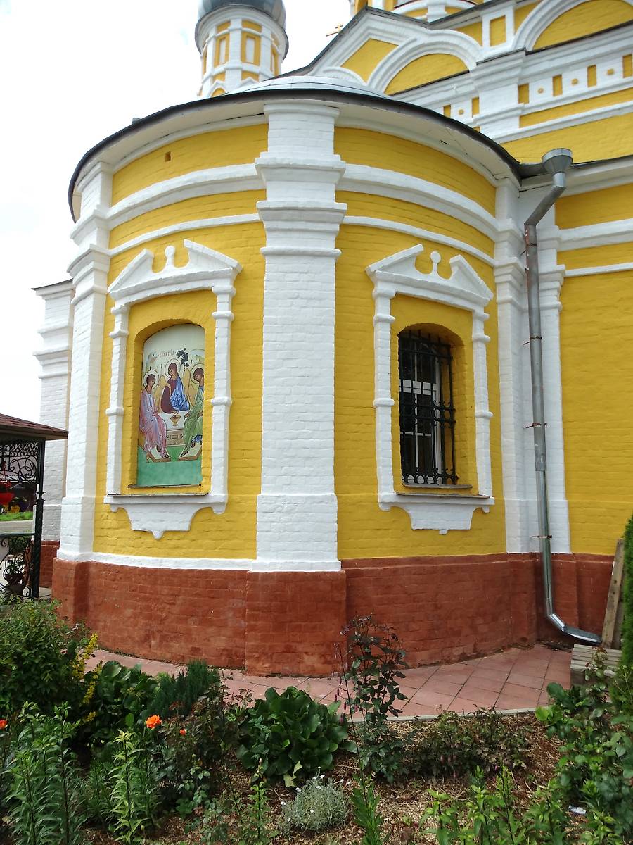 Апсида храма., архитектурные детали. Церковь Троицы Живоначальной, Троицкая Слобода (Переславский район и г. Переславль-Залесский, Ярославская область)