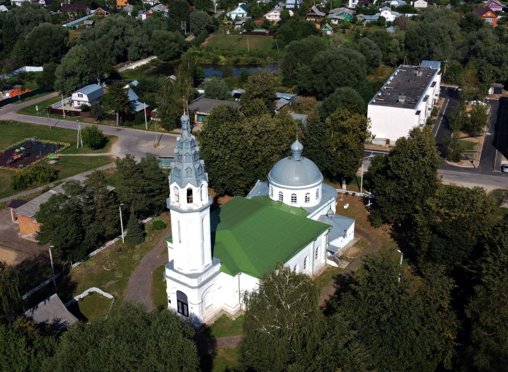 Церковь Троицы Живоначальной, Захарово (Клинский городской округ, Московская область). общий вид в ландшафте