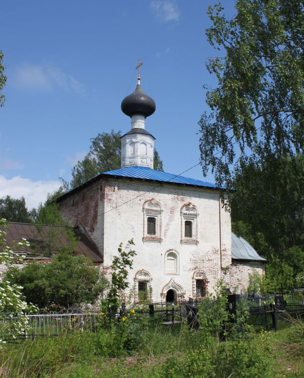 Любец. Церковь Успения Пресвятой Богородицы. архитектурные детали, Основной объем. Вид с юго - запада