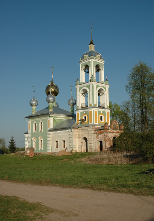 Деболовское. Церковь Сергия Радонежского. фасады