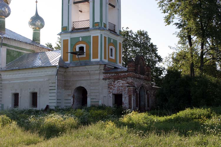 Церковь Сергия Радонежского, Деболовское (Ростовский район, Ярославская область). архитектурные детали