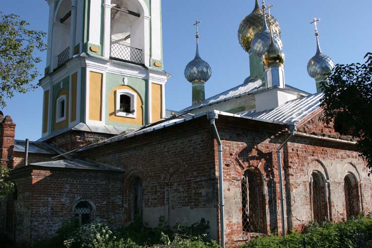 Церковь Сергия Радонежского, Деболовское (Ростовский район, Ярославская область). архитектурные детали
