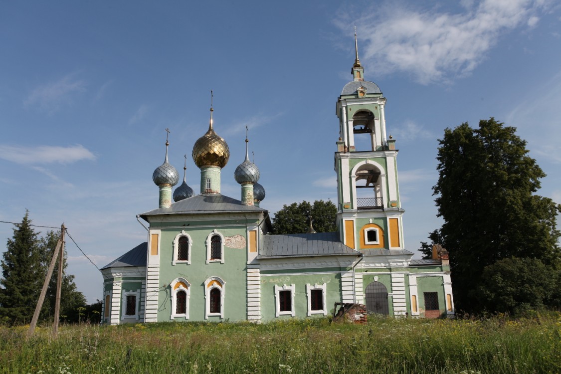 Деболовское. Церковь Сергия Радонежского. фасады