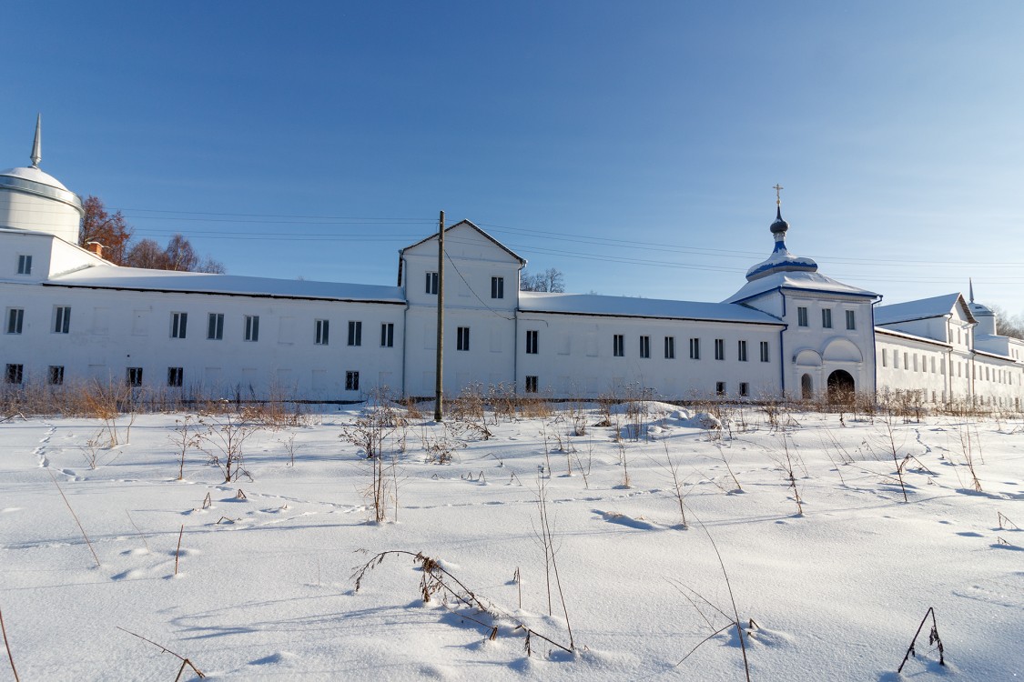 Некрасовское. Николо-Бабаевский монастырь. фасады, Келейные корпуса
