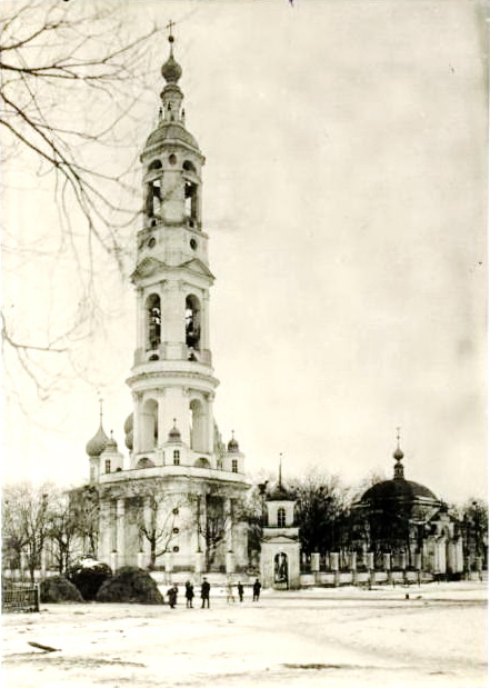 Храмовый комплекс. Церкви Никиты мученика и Петра и Павла, Поречье-Рыбное (Ростовский район, Ярославская область). архивная фотография, Сайт «Ростовская земля. История и культура». Фото Сергея Федоровича Агафонова. Подготовил Александр Морозов