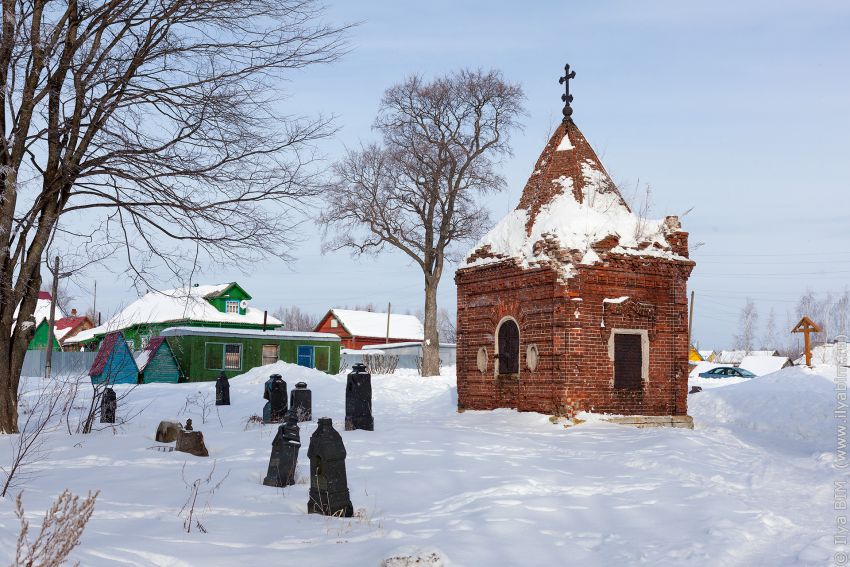 Тутаев. Церковь Троицы Живоначальной (