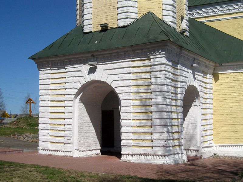Тутаев. Церковь Троицы Живоначальной (