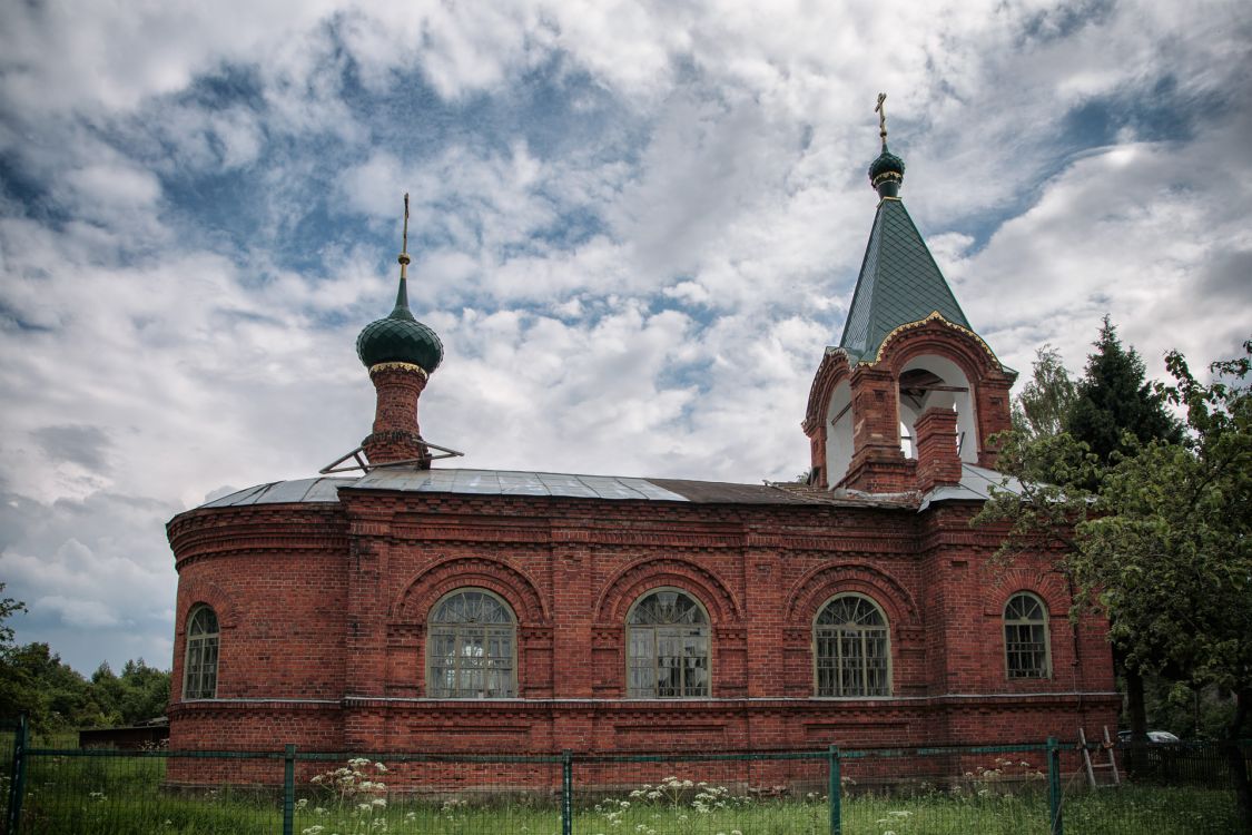 Тутаев. Церковь Тихона Амафунтского. фасады