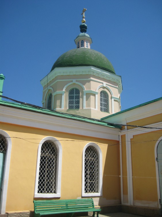 Астрахань. Церковь Иоанна Златоуста. общий вид в ландшафте