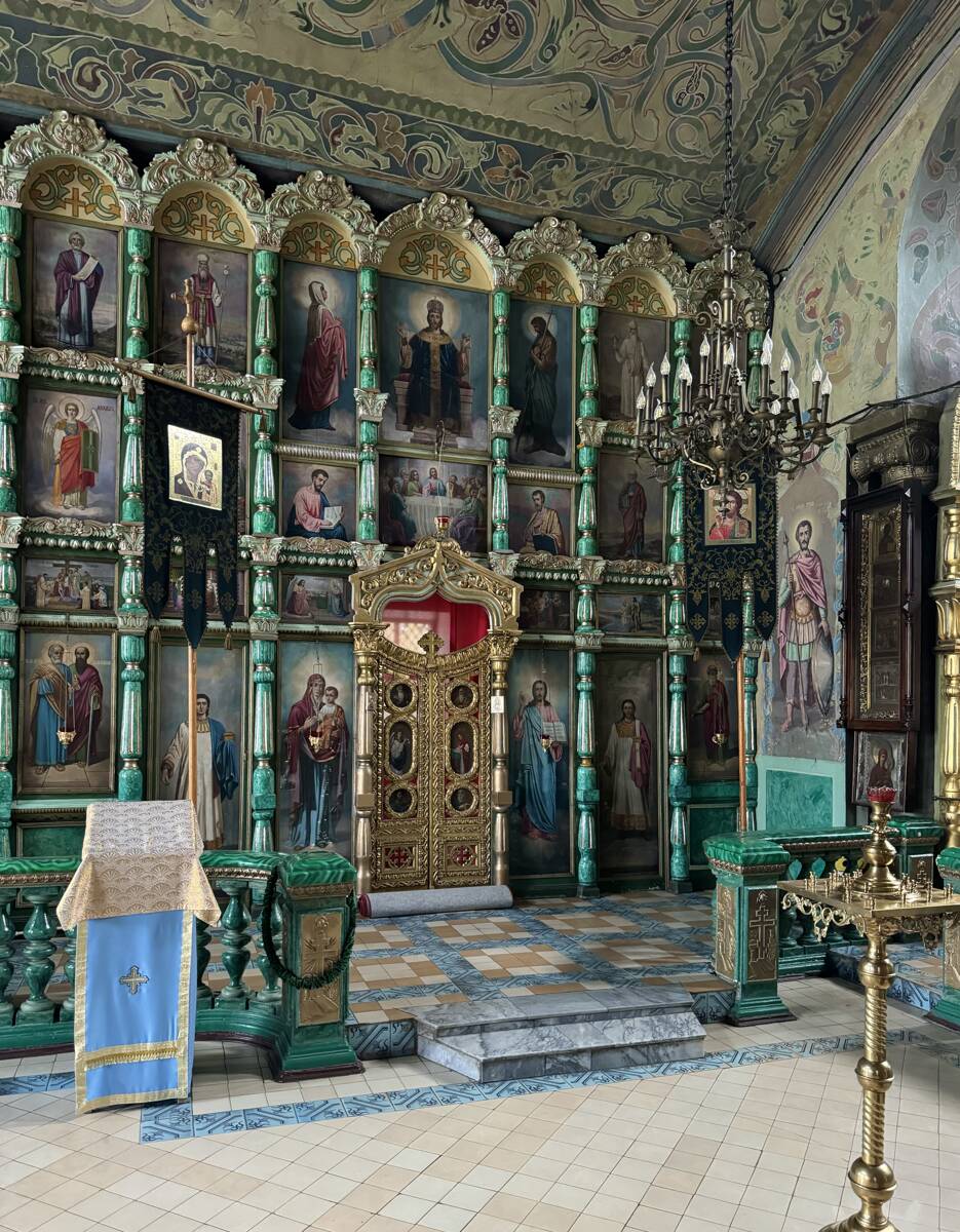 Церковь Иоанна Златоуста, Астрахань (Астрахань, город, Астраханская область). интерьер и убранство, Иконостас северного придела