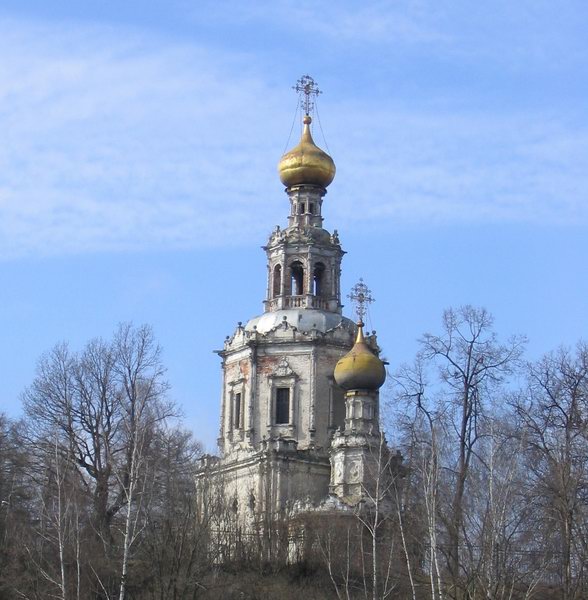 Строгино. Троицкое подворье Покровского монастыря в Троице-Лыкове. Церковь Троицы Живоначальной. фасады