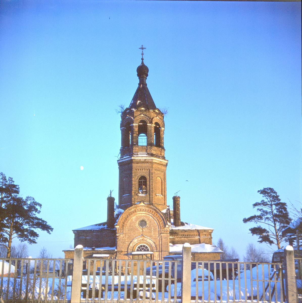 фасады. Церковь Рождества Христова в Рождествено, Митино (Северо-Западный административный округ (СЗАО), г. Москва)