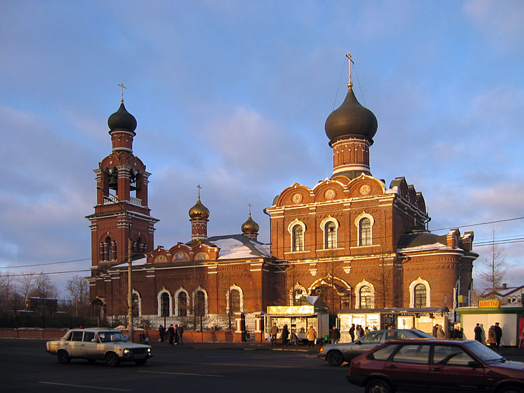 Покровское-Стрешнево. Церковь Спаса Преображения в Тушине. фасады