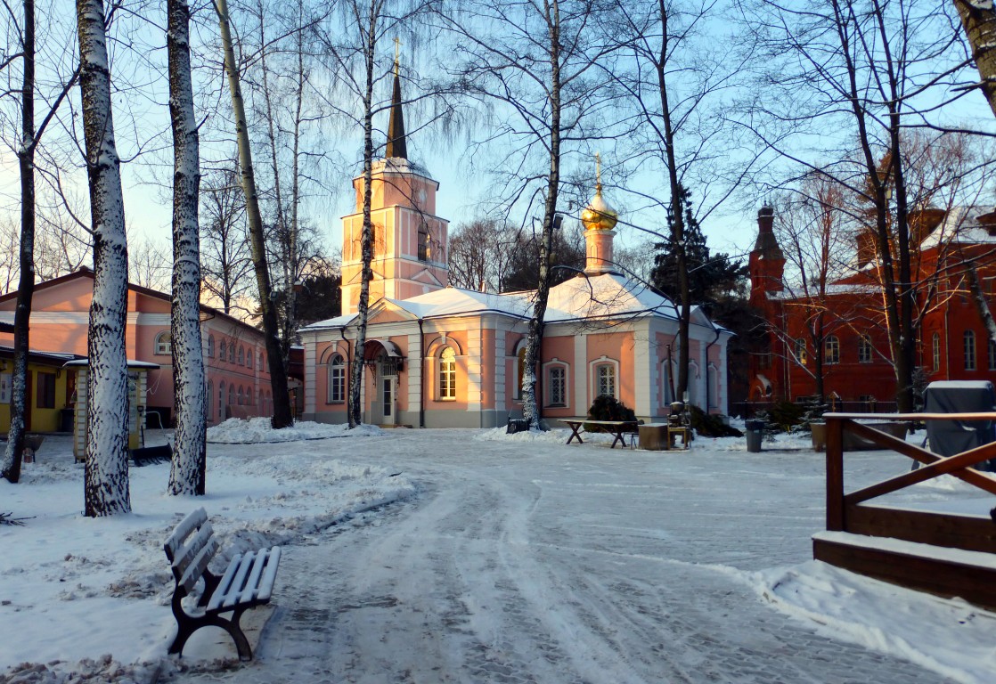 Покровское-Стрешнево. Церковь Покрова Пресвятой Богородицы в Покровском-Стрешневе. фасады