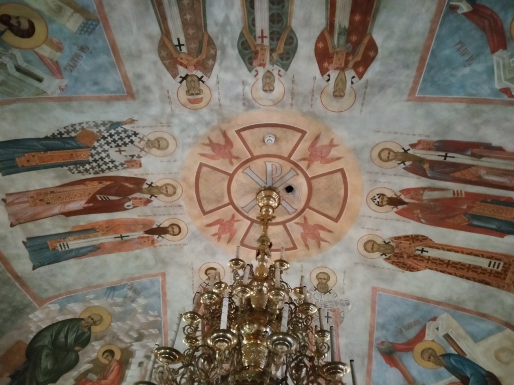 Церковь Покрова Пресвятой Богородицы в Покровском-Стрешневе, Покровское-Стрешнево (Северо-Западный административный округ (СЗАО), г. Москва). интерьер и убранство, интерьер (росписи потолка)