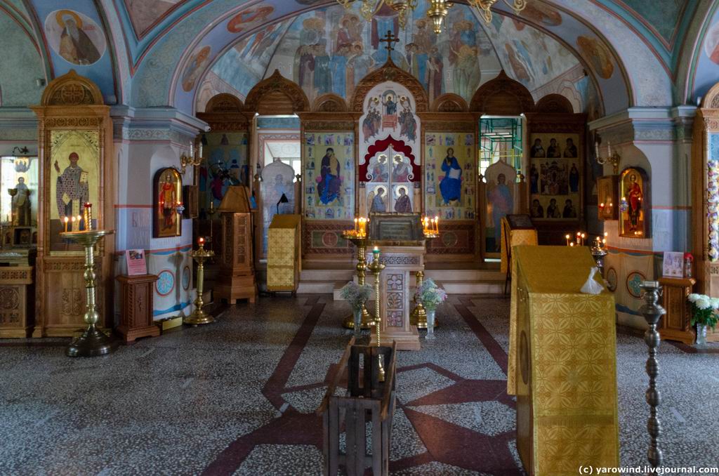 Церковь Покрова Пресвятой Богородицы в Покровском-Стрешневе, Покровское-Стрешнево (Северо-Западный административный округ (СЗАО), г. Москва). интерьер и убранство