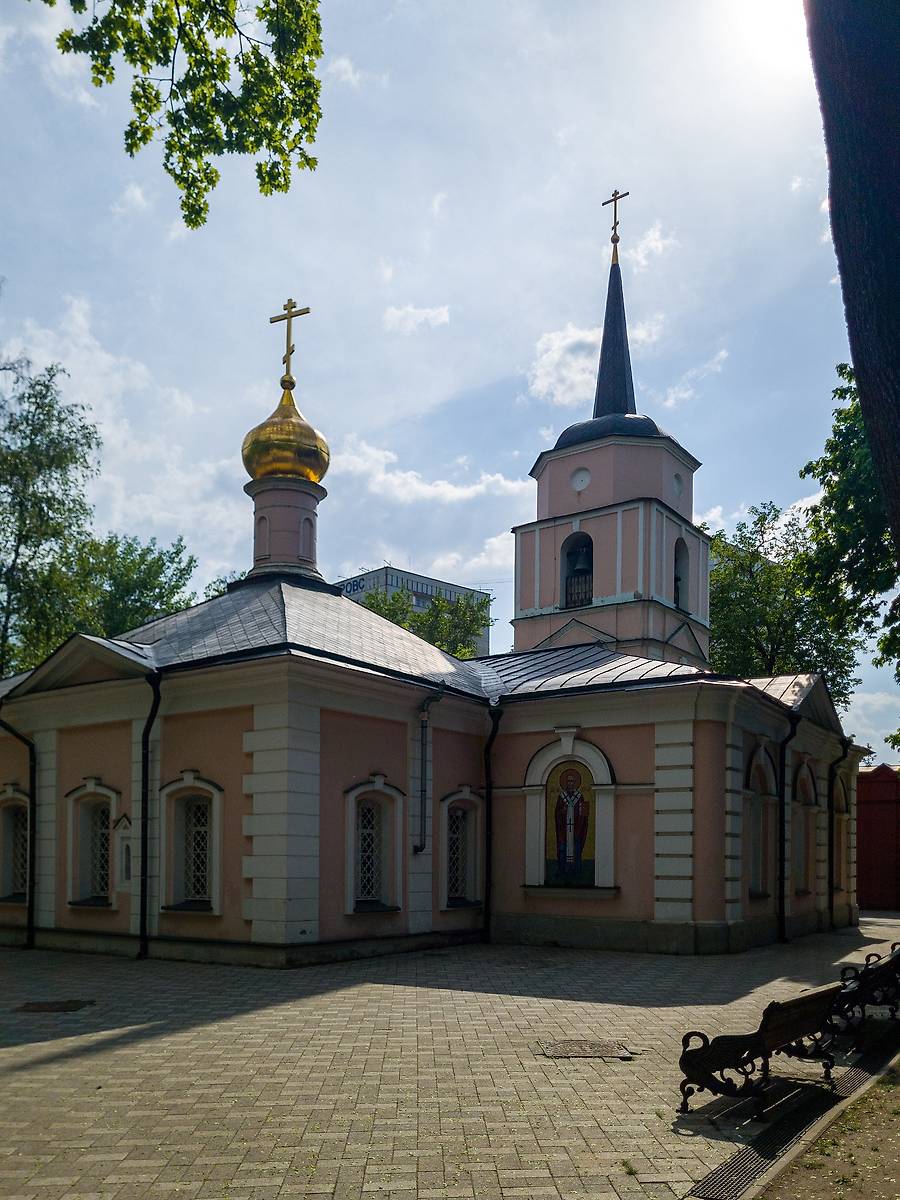 фасады. Церковь Покрова Пресвятой Богородицы в Покровском-Стрешневе, Покровское-Стрешнево (Северо-Западный административный округ (СЗАО), г. Москва)