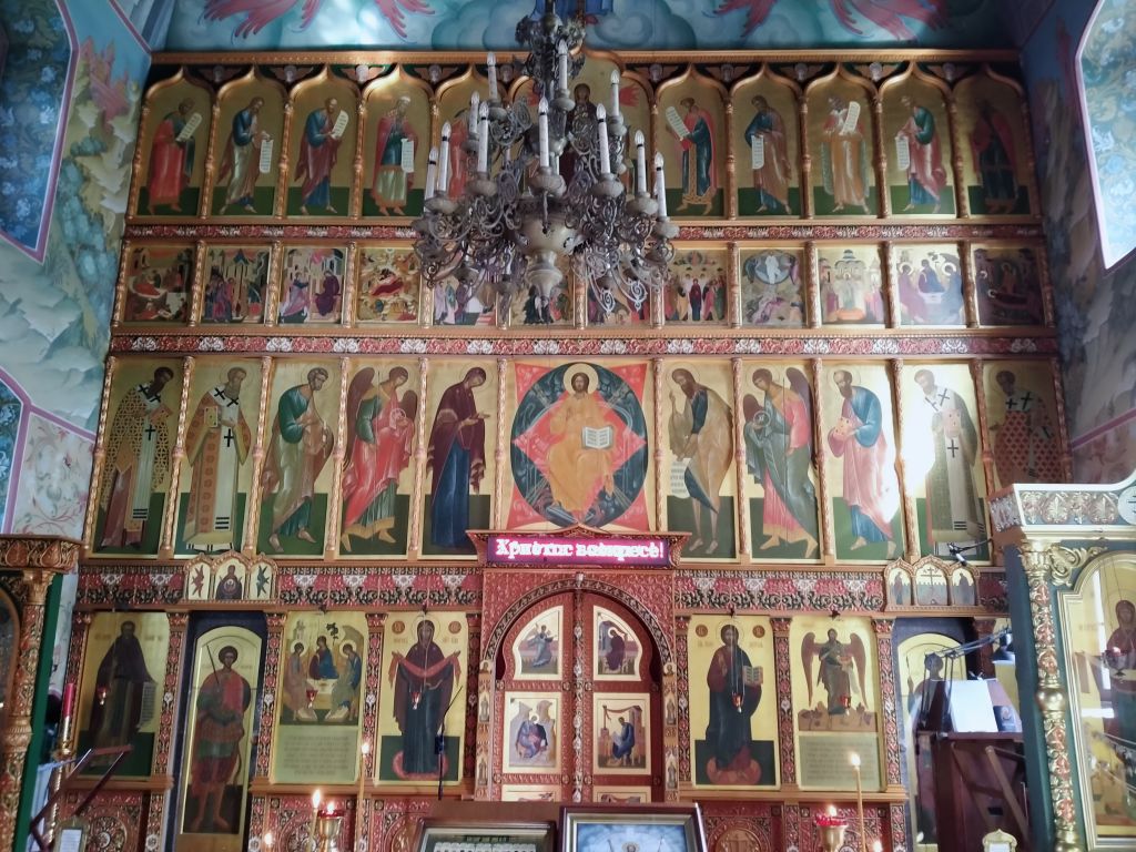Церковь Покрова Пресвятой Богородицы в Братцеве, Северное Тушино (Северо-Западный административный округ (СЗАО), г. Москва). интерьер и убранство, интерьер (главный иконостас)
