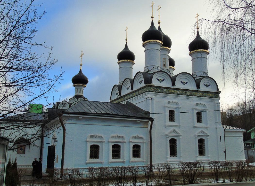 Северное Тушино. Церковь Покрова Пресвятой Богородицы в Братцеве. фасады