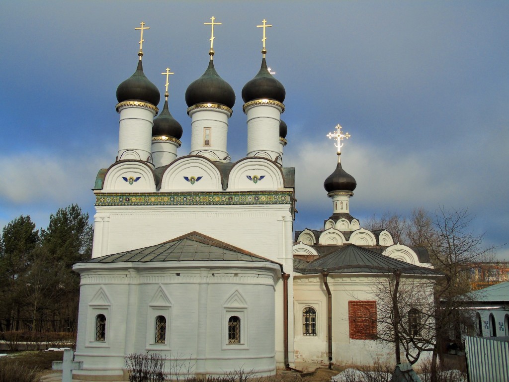 Северное Тушино. Церковь Покрова Пресвятой Богородицы в Братцеве. фасады