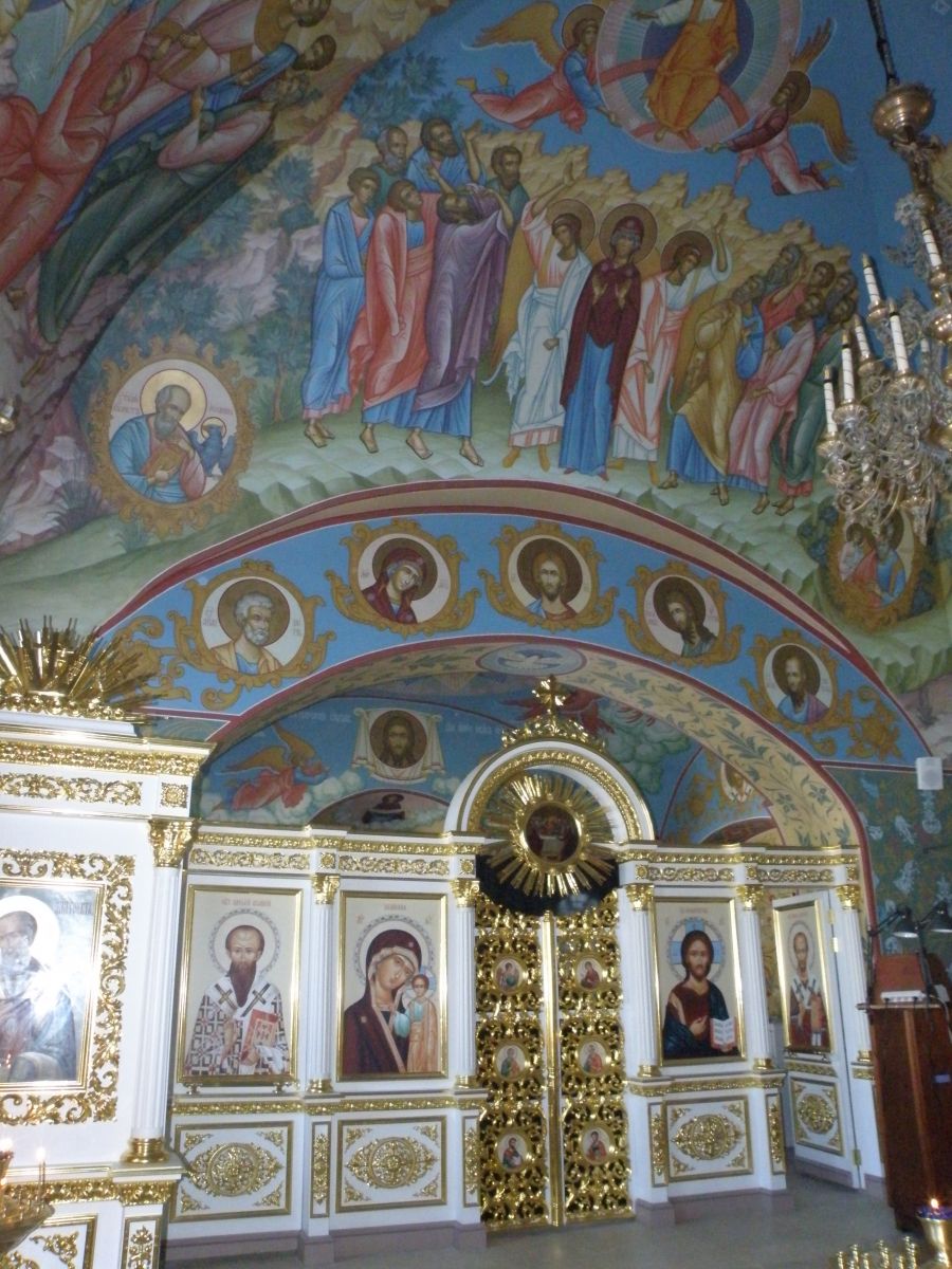 Церковь Покрова Пресвятой Богородицы в Братцеве, Северное Тушино (Северо-Западный административный округ (СЗАО), г. Москва). интерьер и убранство