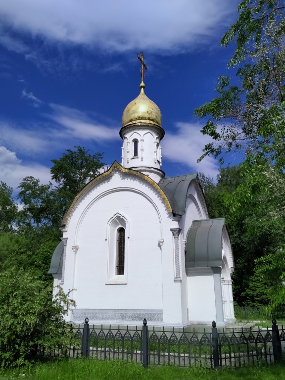 Часовня Феодоровской иконы Божией Матери в Братцеве, Северное Тушино (Северо-Западный административный округ (СЗАО), г. Москва). фасады