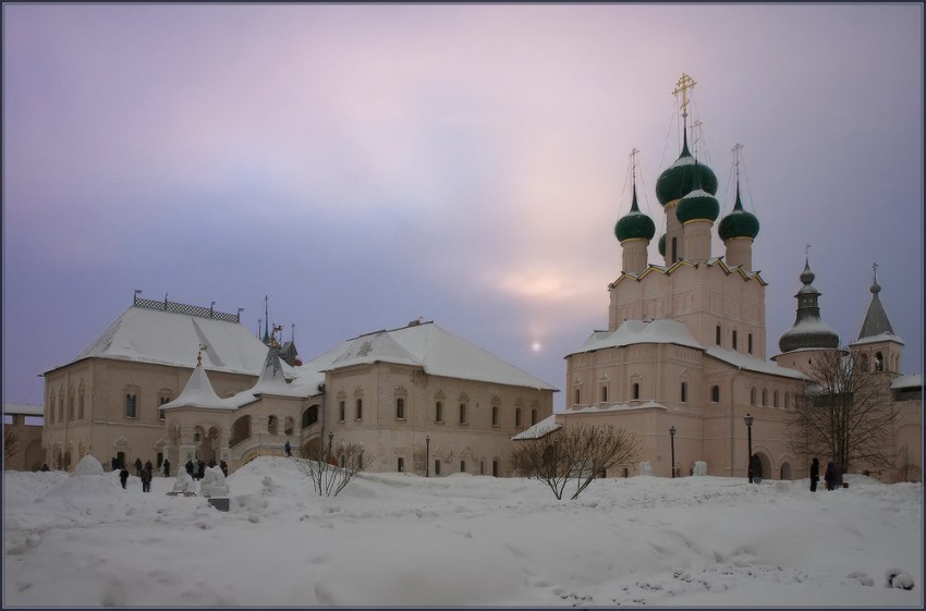 Ростов. Митрополичий двор. фасады