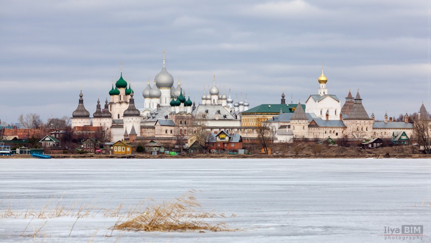 Ростов. Митрополичий двор. фасады