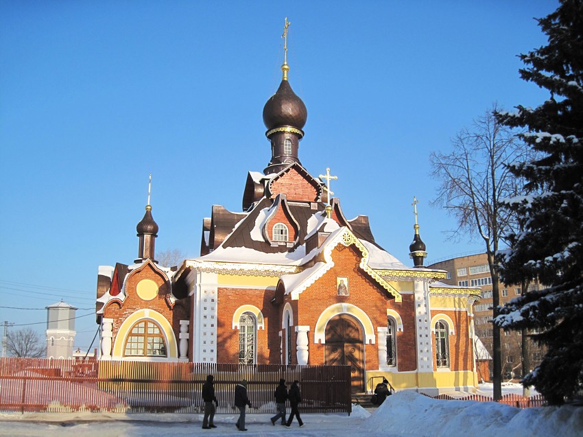 Александров. Церковь Серафима Саровского. фасады