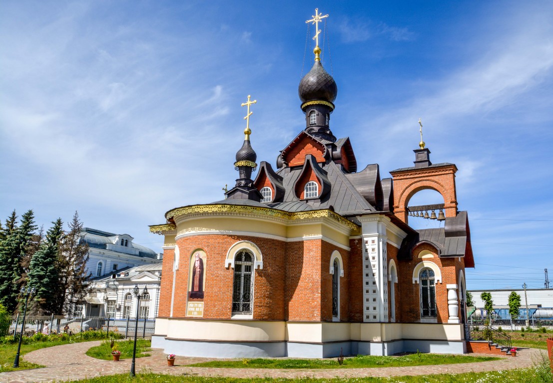 Александров. Церковь Серафима Саровского. фасады