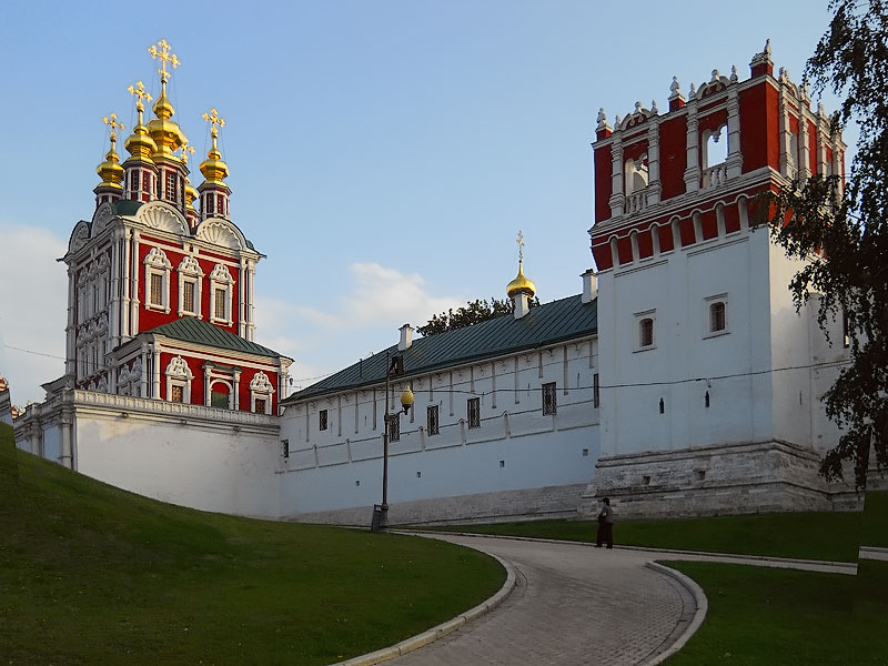 Хамовники. Новодевичий монастырь. фасады